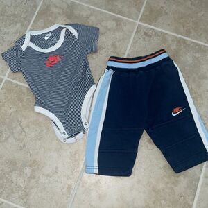 2 Piece NIKE Baby Boy Clothing Lot Size 6M